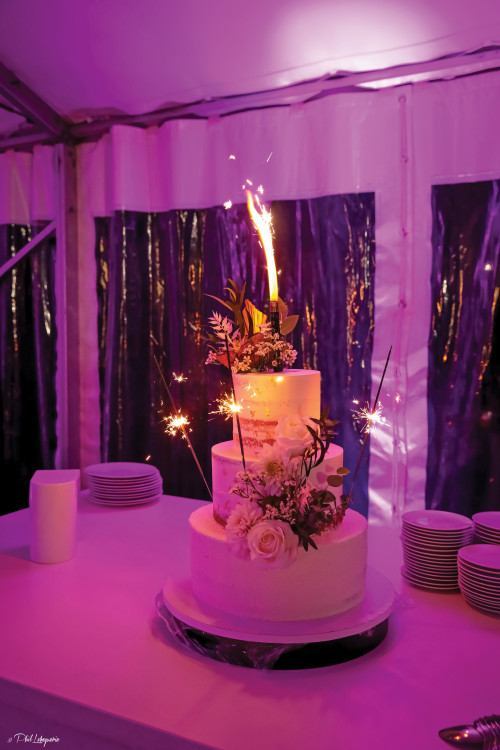 G&acirc;teau d'anniversaire pour les 15 ans d'Aboral Piscines