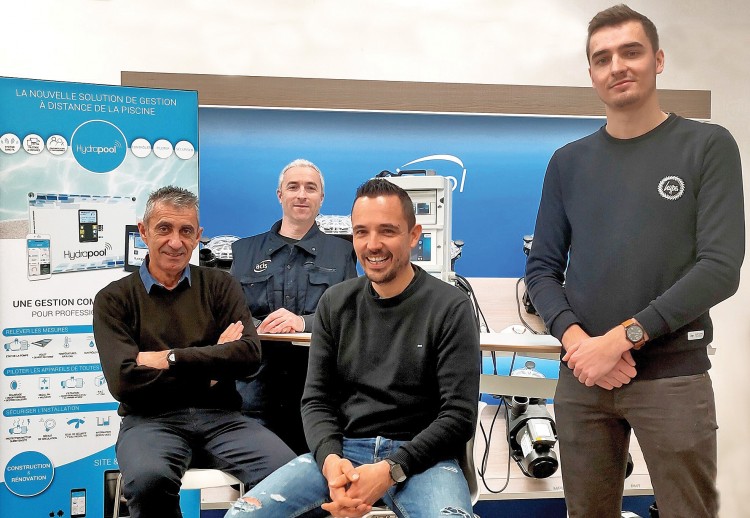 Bureau d'Etudes ACIS : De gauche &agrave; droite, Jacky MENANT, Laurent Lev&ecirc;que, Yann Charon et Erwan Riou. 