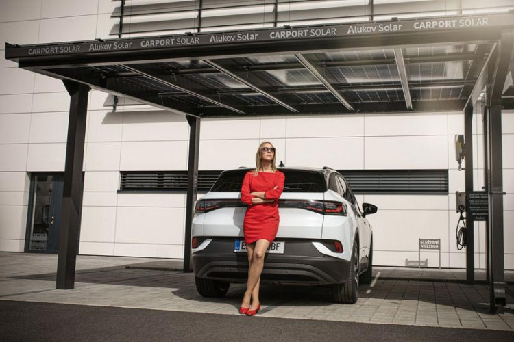 The Carport Solar of Alukov
