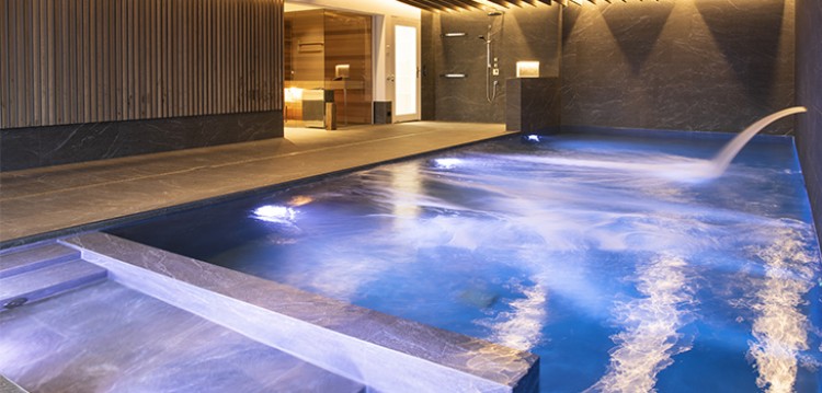 Laureat cat&eacute;gorie Piscine couverte Zireg Ziswiler AG 