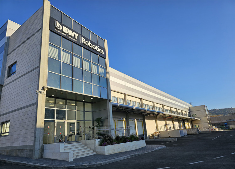 B&acirc;timent principal de BWT Robotics Pool&Spa