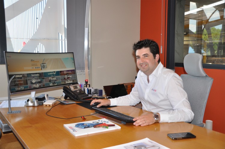 Emmanuel,Attar,Directeur,g&eacute;n&eacute;ral,Poolstar