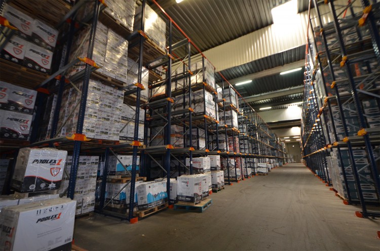 entrep&ocirc;t stockage equipements piscine spa wellness aquafitness Poolstar &agrave; Rousset