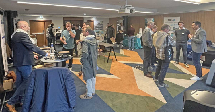 Salon fournisseur à la réunion nationale de l'Esprit Piscine Salon fournisseur à la réunion nationale de l'Esprit Piscine