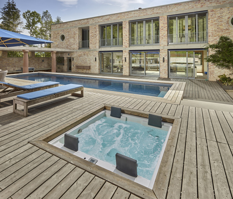 SSF Schwimmbad - Bains &agrave; remous priv&eacute;s - EUSA Or 2021