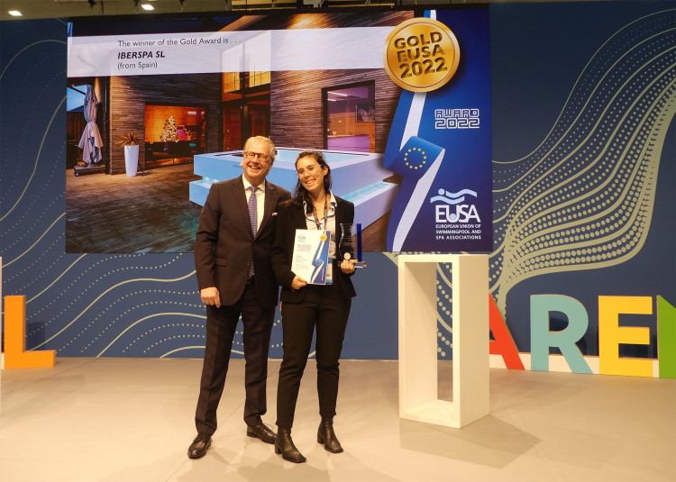 Gold EUSA Award bain &agrave; remous priv&eacute; Iberspa et Bert Granderath