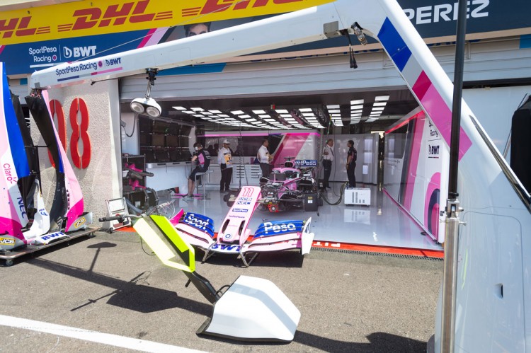 Visite int&eacute;rieure d'un paddocks Grand Prix de Formule 1 au circuit du Castellet sponsor BWT