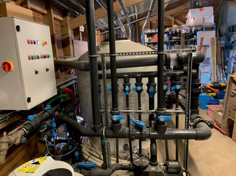 Installation filtration piscine camping filtres bobin&eacute;s HCF Fiberpool Series Hayward commercial Aquatics