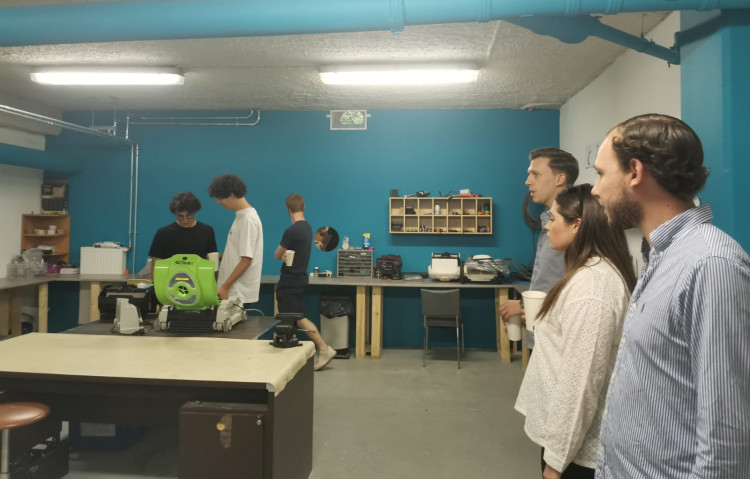 L'atelier de r&eacute;paration des robots piscine Le Local Piscine