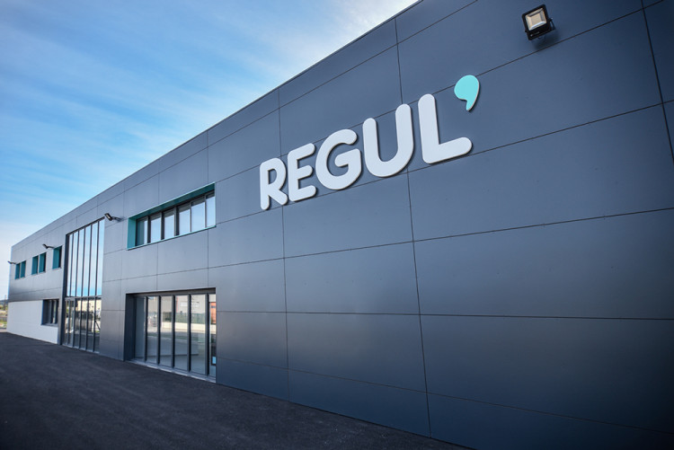 Nouveau b&acirc;timent de R&eacute;gul'Electronique Les Arcs-sur-Argens