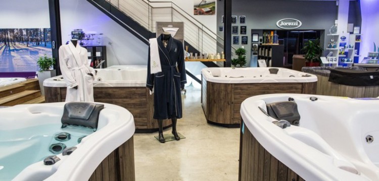 Showroom Dimensions One Spa&reg;