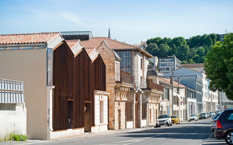 nouveaux locaux d'Extrabat &agrave; Angoul&ecirc;me