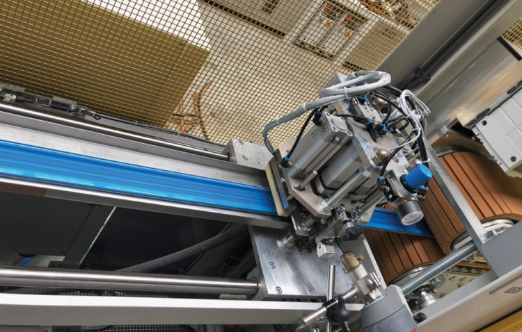 Ligne de tri-extrusion des lames de couvertures Ocea