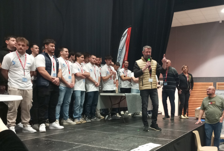 El&egrave;ves dipl&ocirc;m&eacute;s du CFA avec Manuel Martinez Journ&eacute;e Pro Pierrelatte 2024
