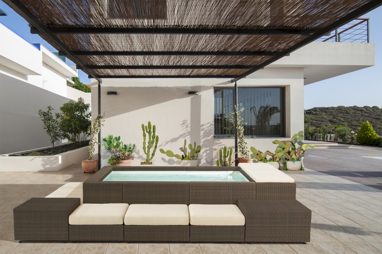 piscine hors sol haut de gamme luxe Playa Living finition Diva caf&eacute; de Piscine Laghetto
