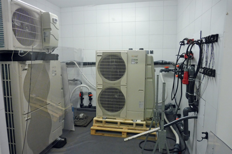 Pompes &agrave; chaleur piscine au banc d'essais Procopi BETech