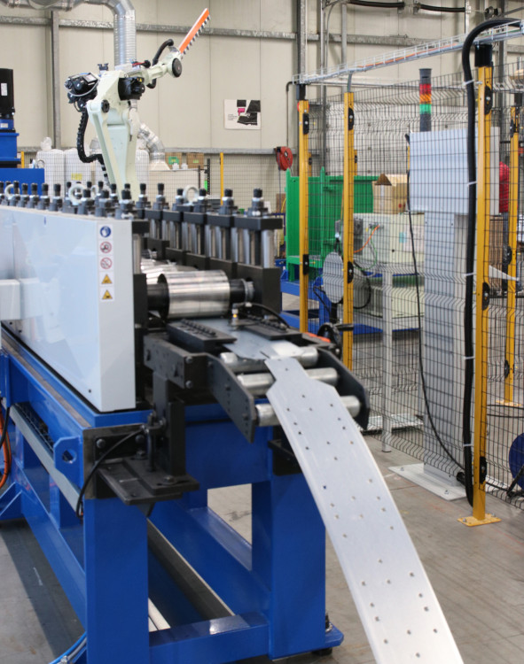 Production des panneaux GP30 Waterair gr&acirc;ce &agrave; la nouvelle installation robotis&eacute;e