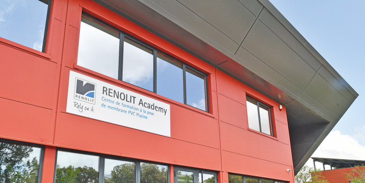 La Renolit Academy &agrave; Mudaison, pr&egrave;s de Montpellier : un centre tourn&eacute; vers le professionnel exclusivement, d&eacute;sireux de se former ou de se perfectionner