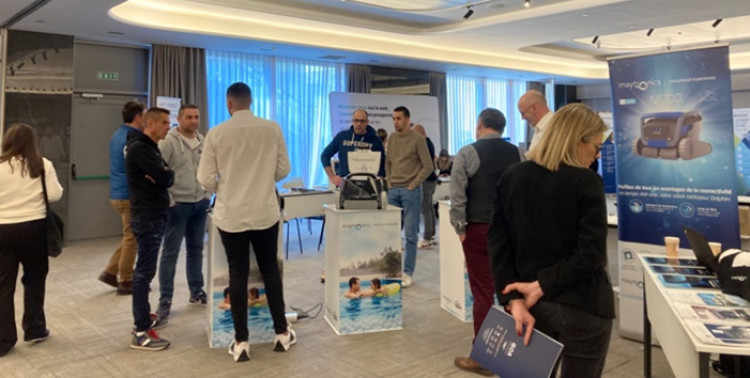 Stands fournisseurs au s&eacute;minaire Mondial Piscine