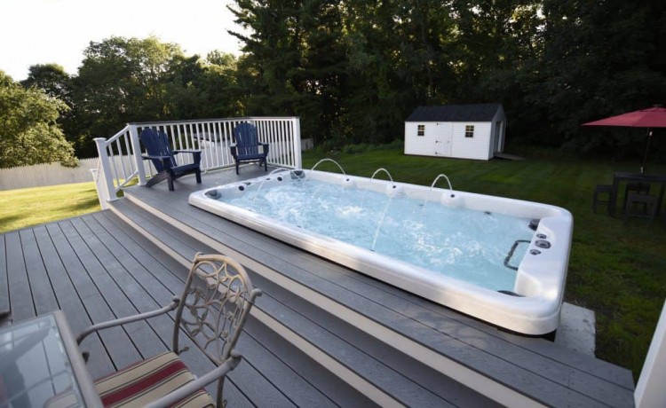 Spa de nage xStream VL4 semi-encastr&eacute; Nordique france