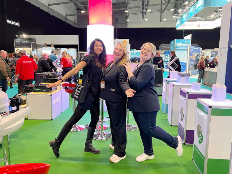 Katerina Vasak, Angela Herrmann Katerina Vasak, Angela Herrmann SPATEX 2026