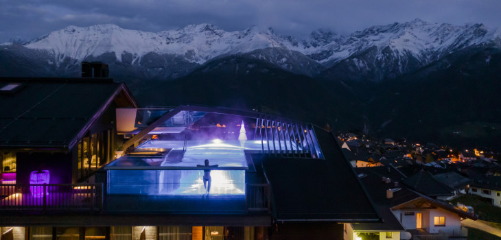 A pool can move mountains &copy;SST Saurwein/Alps Lodge 