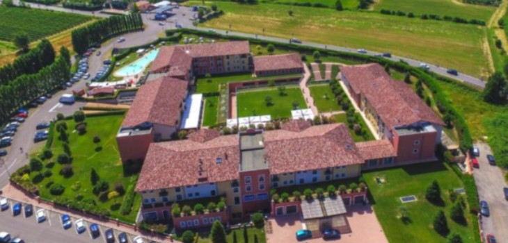 L'hotel Parchi del Garda dove si terr&agrave; il Convegno d'Autunno 2023