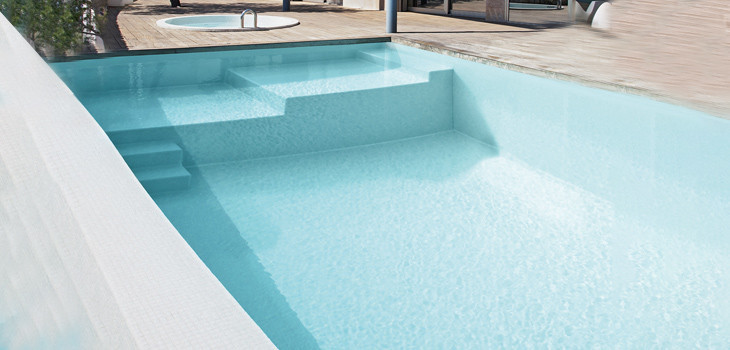 Piscine &laquo;&thinsp;L&rsquo;&Eacute;tonnante&thinsp;&raquo;