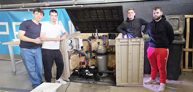Des élèves apprentis pisciniers au CFA de Bains les Bains local technique piscine Fluidra