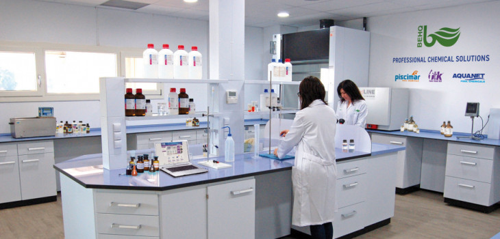 Laboratoire Behq produits chimiques piscine Piscimar