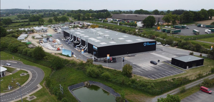 Nouveau site de La Gravelle fabrication piscines coques L&eacute;a Composites 2022