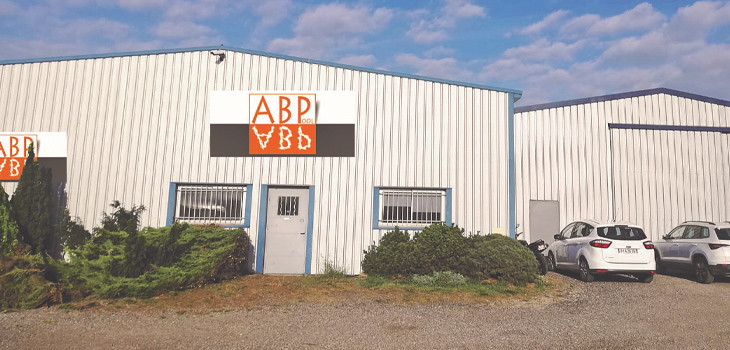 Nouveaux locaux &agrave; Beausemblant (26) par ABPOOL