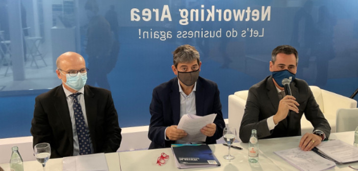 Pedro Arrebola, President of Asofap, Eloi Planes, President of Piscina & Wellness Barcelona and &Aacute;nge