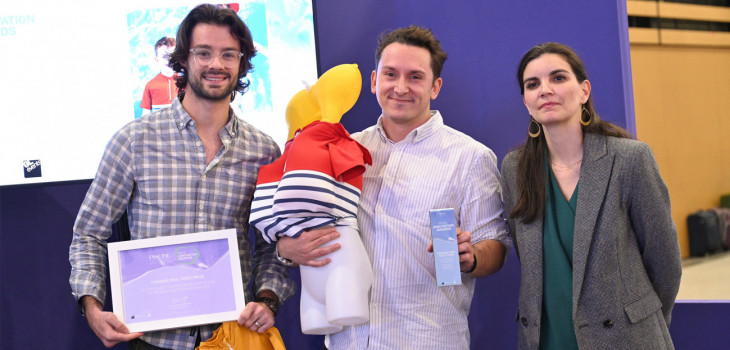 1st Prize of the Pool Innovation Awards: Floatee, the anti-drowning T-shirt - &copy;Nicolas Rodet Piscine