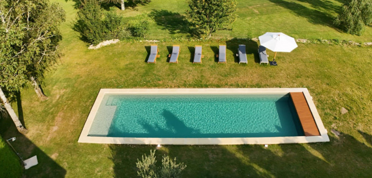 Réalisation de piscine béton Auxerre Loisirs (concessionnaire Mondial Piscine)