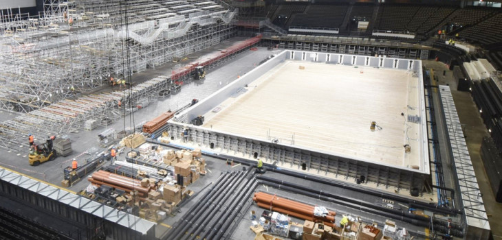 Construction d'un bassin de comp&eacute;tition Myrtha Pools &agrave; Paris La D&eacute;fense Arena Nanterre