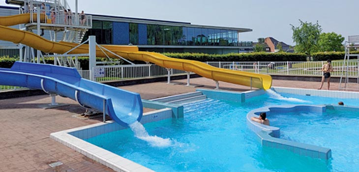 Piscine publique / priv&eacute;e &agrave; usage collectif