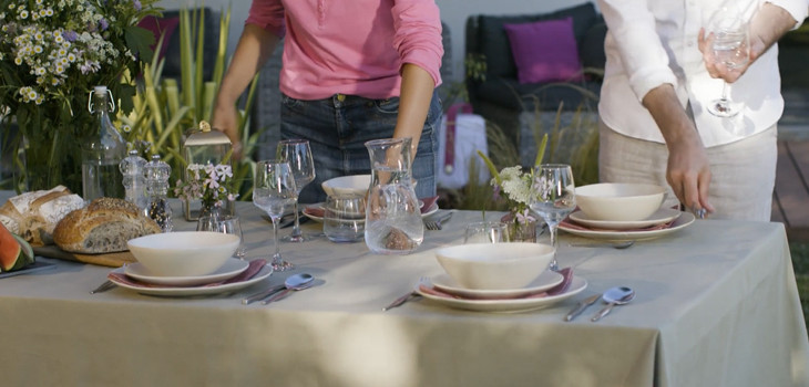 D&eacute;couvrez le Spot TV de la campagne Aquilus Piscines & Spas