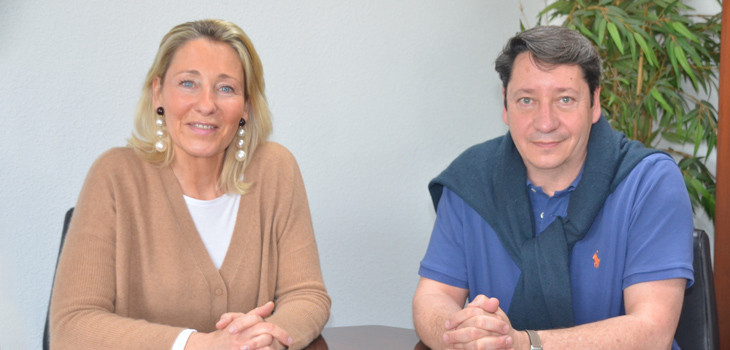 Laurence et Lionel de Passemar, co-dirigeants soci&eacute;t&eacute; VALIMPORT pompes chaleur piscine electrolyseur