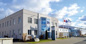  25 Jahre V&aacute;gner Pool