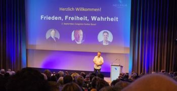 Aqua Solar im Einsatz f&uuml;r Frieden, Freiheit und Wahrheit