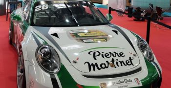 A l'Eau de Source fait venir la Team Martinet by Alm&eacute;ras et sa Porsche sur son stand au salon SETT 2019