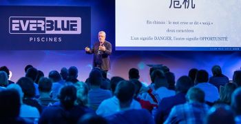 Le congr&egrave;s national des concessionnaires Everblue : reportage et interview