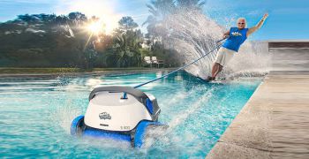 Les robots nettoyeur de piscine Dolphin &agrave; nouveau en campagne
