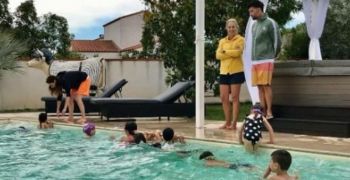 Nouvelle vague de &laquo; stages bleus &raquo; cet &eacute;t&eacute; pour d&eacute;velopper l&rsquo;apprentissage de l&rsquo;aisance aquatique chez les enfants
