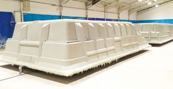 PISCINES IBIZA : derniers am&eacute;nagements de l'atelier de fabrication des piscines coques et renforcement des &eacute;quipes
