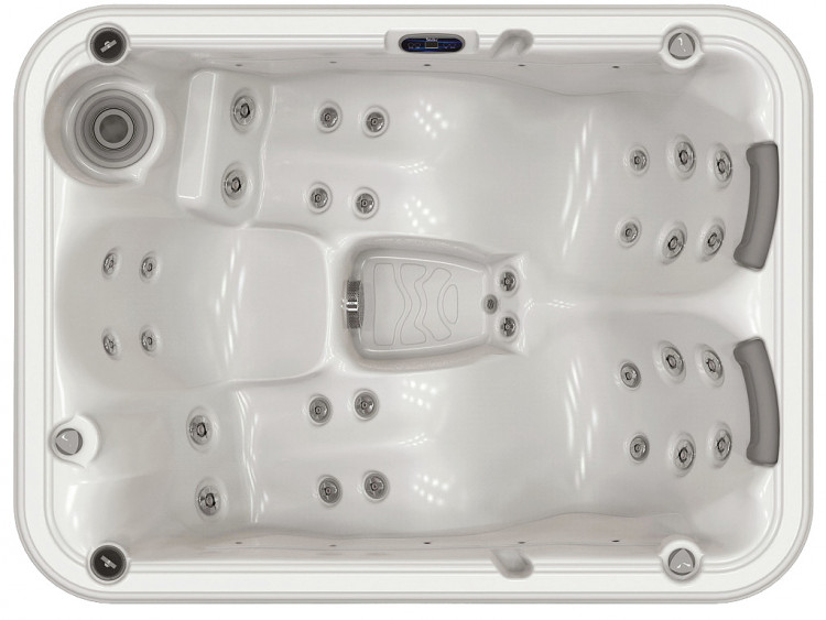 Fabriqu&eacute;e en Europe, la gamme de spas Week-end, distribu&eacute;e en exclusivit&eacute; par SCP, a &eacute;t&eacute; con&ccedil;ue pour &ecirc;tre simple &agrave; utiliser tout en restant efficace. 