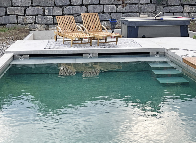 La r&eacute;serve d'eau est couverte par des dalles en b&eacute;ton pr&eacute;fabriqu&eacute; Kaoli&reg; 