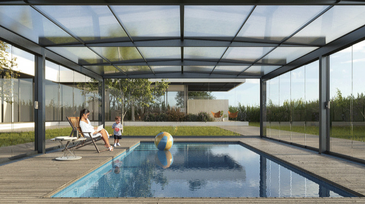 Vue sous l'abri haut fixe pour piscine H&eacute;lios d'Abrisol
