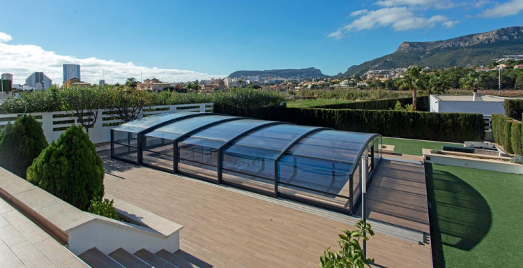Abris de piscine mi-haut Abrisud